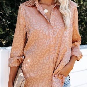 VICI COLLECTION BUY. Acoa Button Down Blouse.